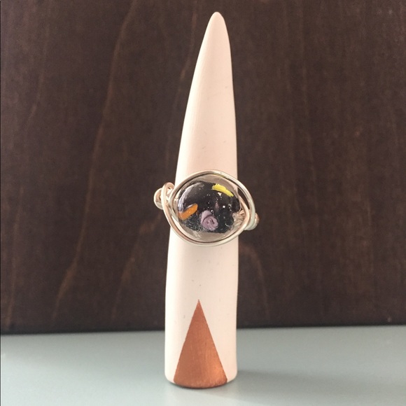 πSALEπ ONE OF A KIND WIRE WRAPPED RING - Picture 1 of 4